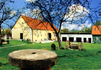 Galéria insitného umenia v Schaubmarovom mlyne Galéria insitného umenia v Schaubmarovom mlyne