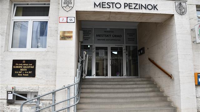 Zatvorenie Mestského úradu Pezinok