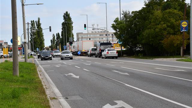 Hlavný cestný ťah II/502 čaká v Pezinku od polovice mája veľká rekonštrukcia. Nový šat dostane aj križovatka Bratislavská – Drevárska – Komenského