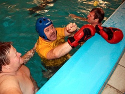 Plavecká štafeta 2008; foto: Roman Farkaš Plavecká štafeta 2008; foto: Roman Farkaš